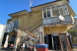 Qualiano soluzione indipendente da ristrutturare