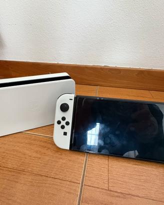 Nintendo Switch con accessori