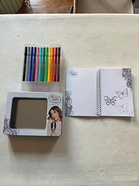 Set color book Violetta