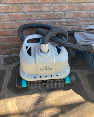 Robot pulitore piscina