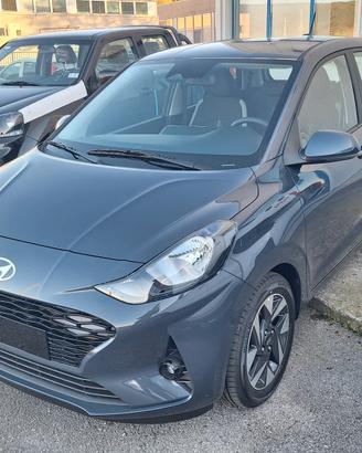 HYUNDAI i10 PRONTA CONSEGNA KM0
