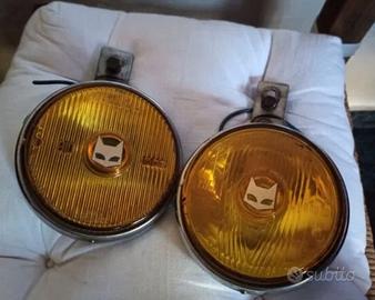 2 FENDINEBBIA MARCHAL YELLOW AUTO D'EPOCA FOG
car