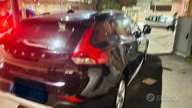 Volvo V40 Cross Country D2 1.6 Summum – 140000  km