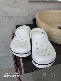 Crocs sandali unisexindossate una sola volta 