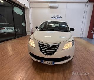 Lancia Ypsilon 0.9 TwinAir 85 CV 5 porte Metano Ec