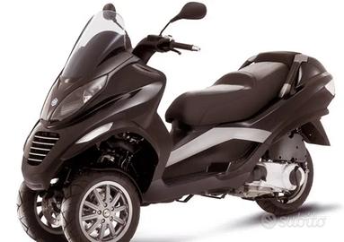 Piaggio MP3 250