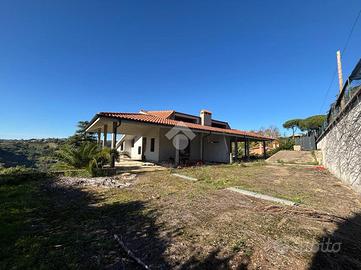 RUSTICO A CASTELNUOVO DI PORTO