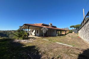 RUSTICO A CASTELNUOVO DI PORTO