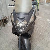 Honda Silver Wing 400