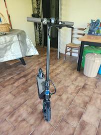 Monopattino Velociptor Plus ES100W