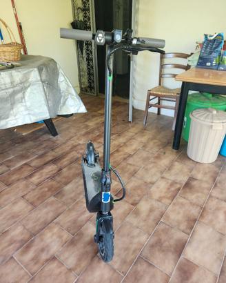 Monopattino Velociptor Plus ES100W