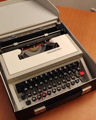 macchina da scrivere vintage