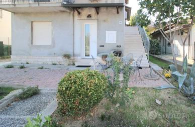 4 LOCALI A CESENA