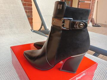 stivaletti tronchetti Laura Biagiotti n.37