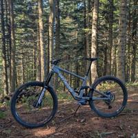  specialized enduro Comp 2023