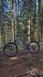  specialized enduro Comp 2023