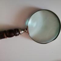 Lente d'ingrandimento classica, manico in legno