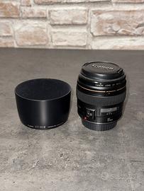 Obiettivo Canon Ef 85mm f/1.8 con paraluce