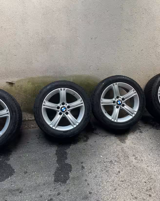 Cerchi in lega BMW con gomme