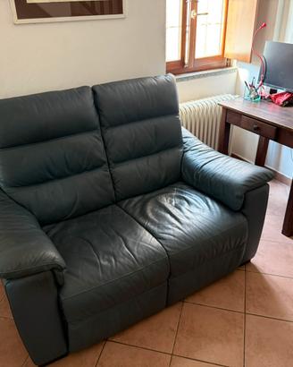 Divano in pelle blu