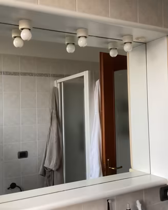 Mobile bagno con mensola e specchiera