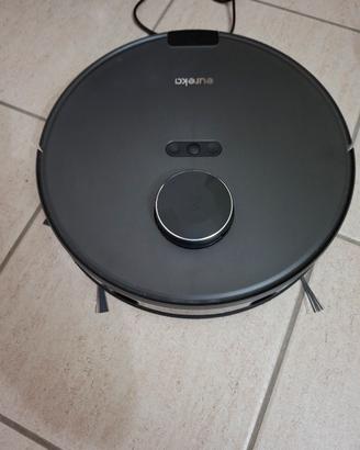 robot aspira e lava EUREKA