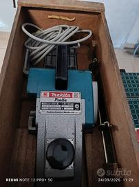 Makita 1805B pialla professionale 
