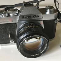 KONICA autoreflex T3 con ottiche