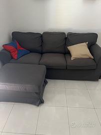 Divano 3 posti con poggiapiedi contenitore