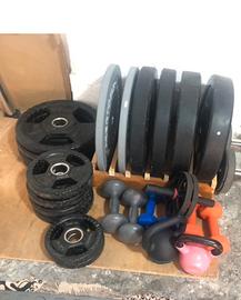 Bilanciere olimpionico e pesi bumper