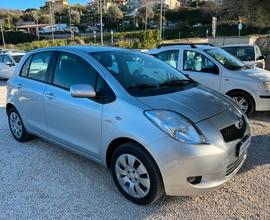 TOYOTA Yaris 1.4D-4D 5P - 2008