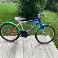 Bicicletta per bambino e bambina