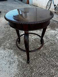 Tavolino in legno rotondo