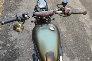 Triumph scrambler 900