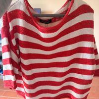 Maglia con scollo a barca