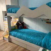 Cameretta a ponte con letto a castello