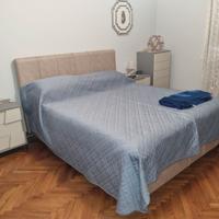 Camera da Letto Moderna pari al nuovo