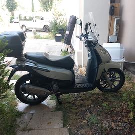 Scooter Piaggio carnaby 250