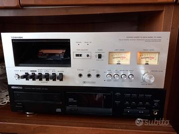 Registratore a cassette Toshiba PC-3060 anni '70