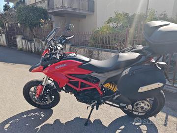 Ducati Hyperstrada 821 