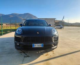 PORSCHE Macan - 2014