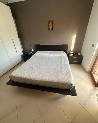 Struttura letto matrimoniale più rete a doghe