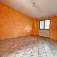 2 LOCALI A MONTECCHIO EMILIA