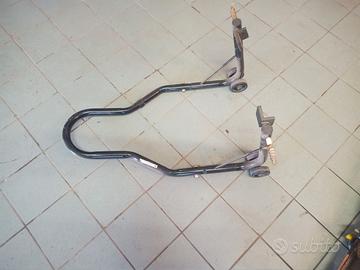 Cavalletto per moto