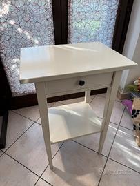 Comodino IKEA HEMNES