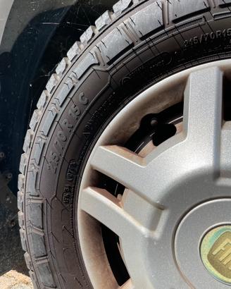 Gomme Michelin cross climate
