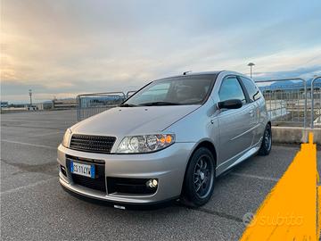 Fiat punto sporting con impianto audio