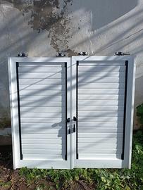 persiana a scorrimento in alluminio bianca