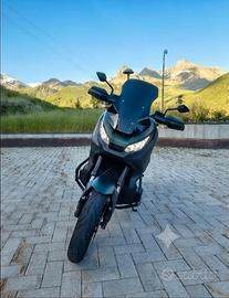Honda X-ADV  750