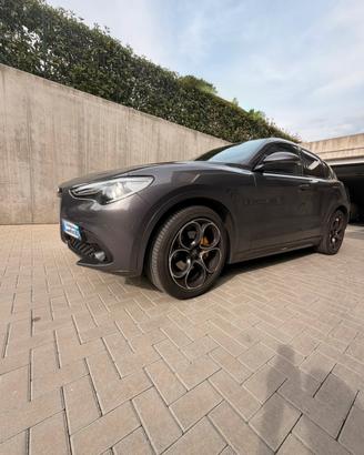 Alfa Romeo Stelvio Veloce